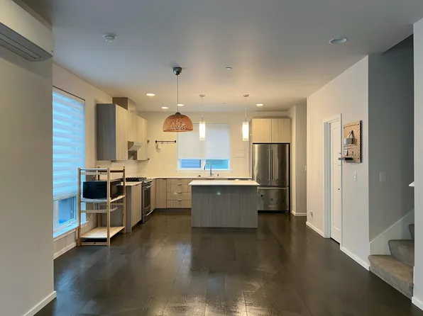 18107 65th Ave NE Unit 101, Kenmore, WA 98028