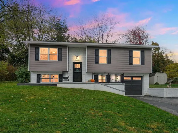 298 Jenny Dr, Westminster, MD 21158