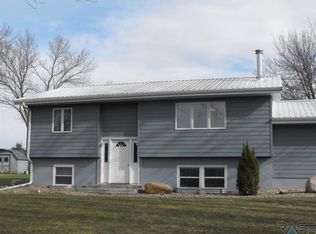 305 Noid St, Canton, SD 57013