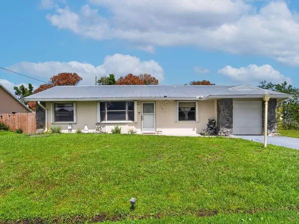 1911 SE Dock Street, Port St Lucie, FL 34952