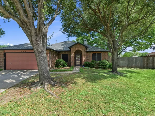 929 Hiawatha Ln, Saginaw, TX 76131