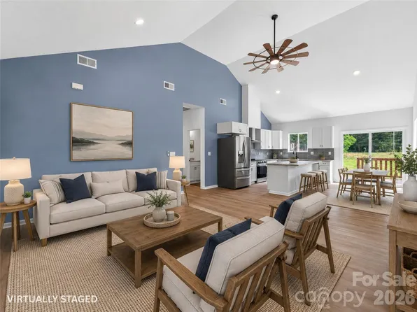 402 Pine Grove Ave, Cherryville, NC 28021