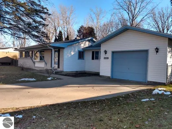 309 Ottawa Dr, Oscoda, MI 48750