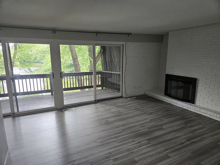 5501 Lakeside Dr #2B — Photo 11
