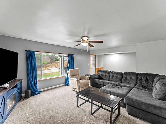 5th image of 6090 Dayton Corner A St #A