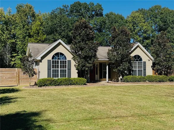 1381 S Washington St, Marksville, LA 71351