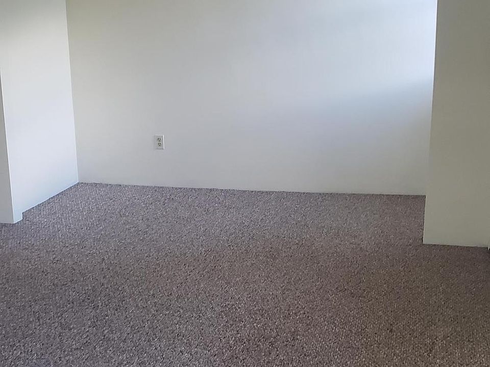 2nd image of 1077 Washington St APT 2