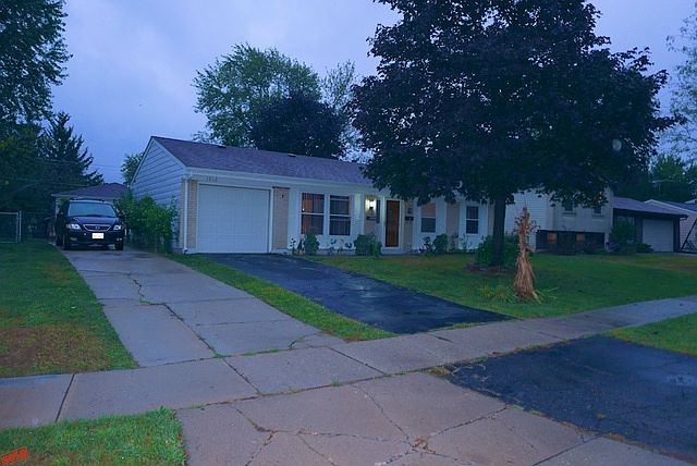 1st image of 1512 Olivia Ln