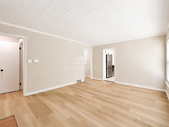 129 Idlewild St — Photo 3