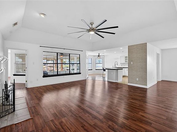 5th image of 139 Eden Isles Blvd