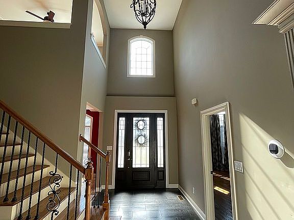 3rd image of 2824 Laurelstone Ln