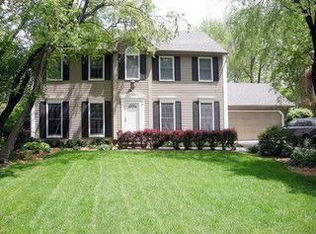 165 N Milton Ave, Glen Ellyn, IL 60137