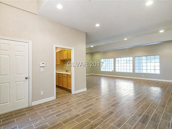 5th image of 10555 Schuster St