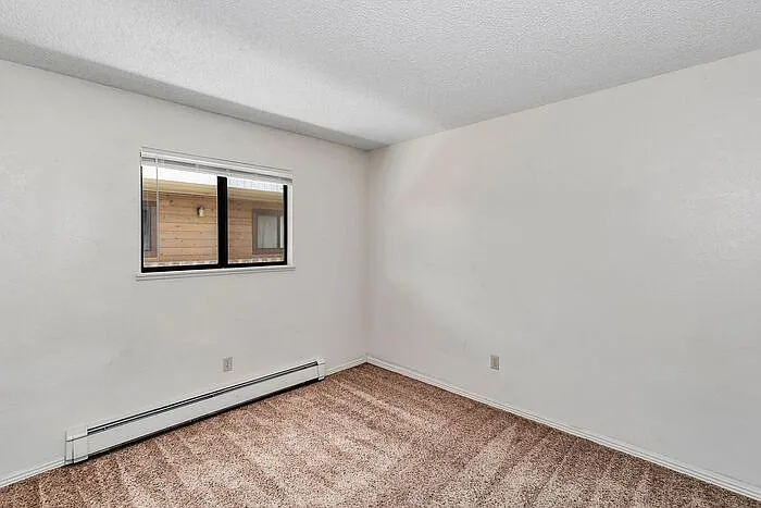 125 Franklin Ave #412 — Photo 3