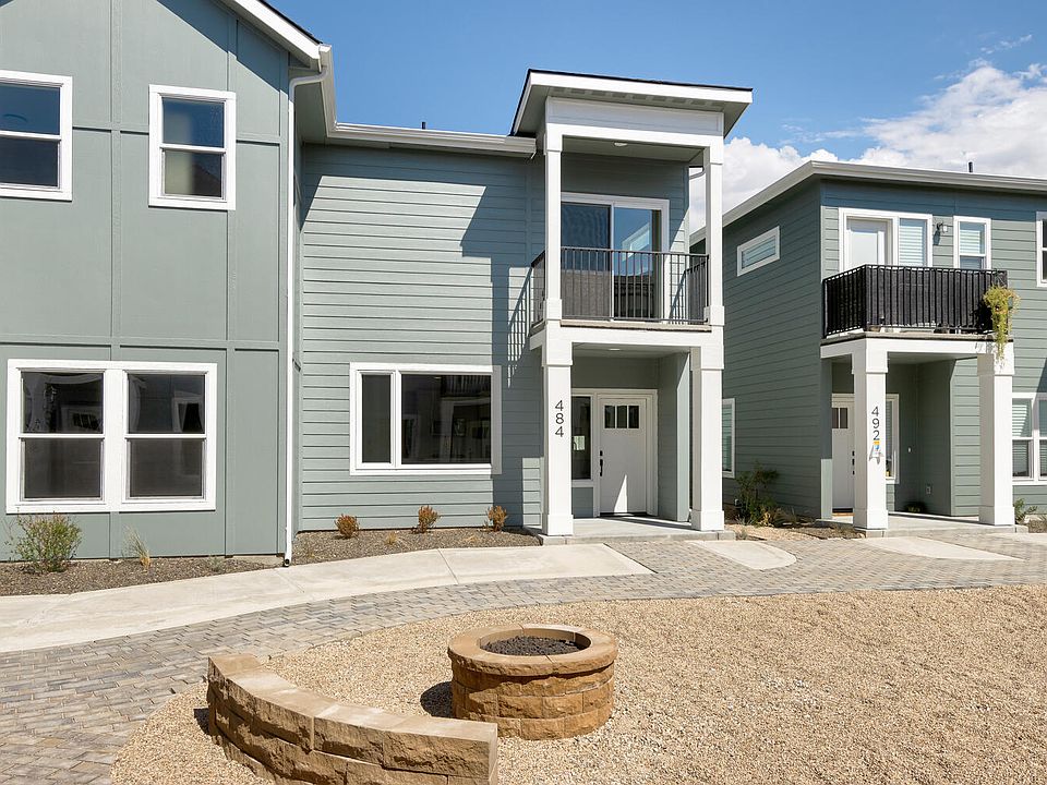 1st image of 484 E Heron Park St