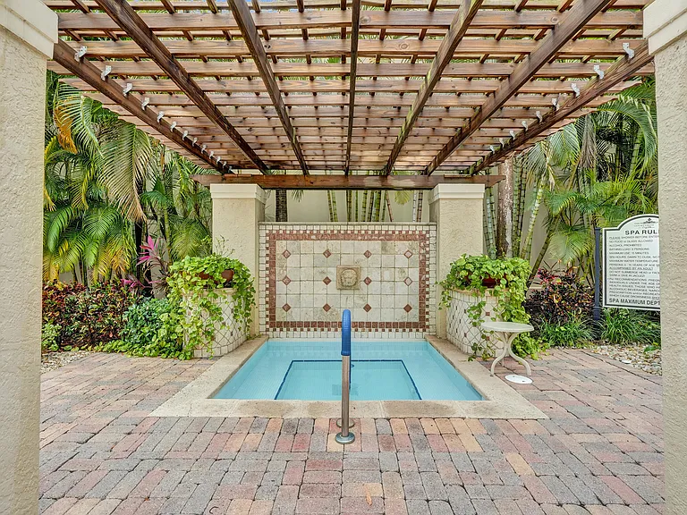 651 Okeechobee Blvd #1010 — Photo 45