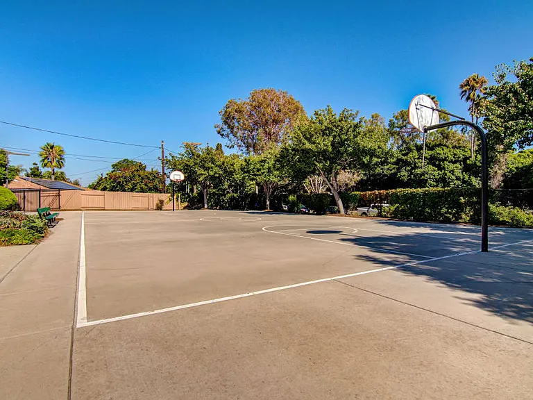 Admiral Hartman - Military Housing — Photo 20