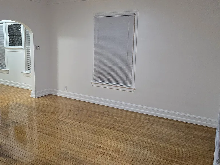 1114 College St N #1144 — Photo 40