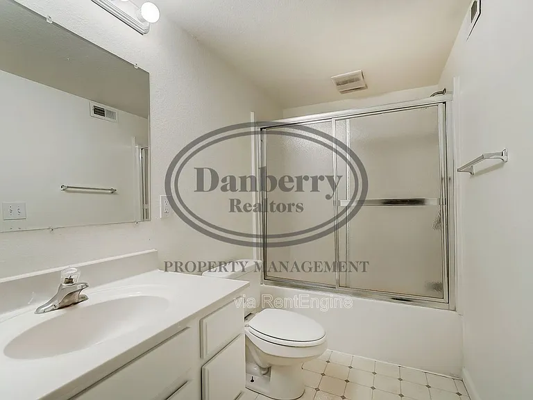 347 Darrow Ave — Photo 34