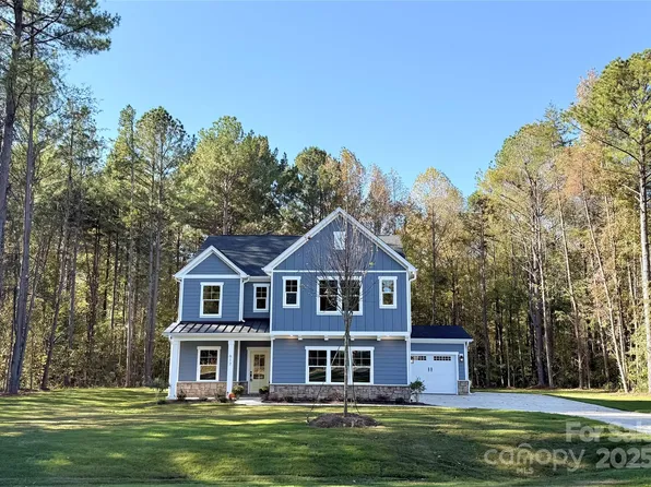 617 Autumnlight Dr, Salisbury, NC 28147