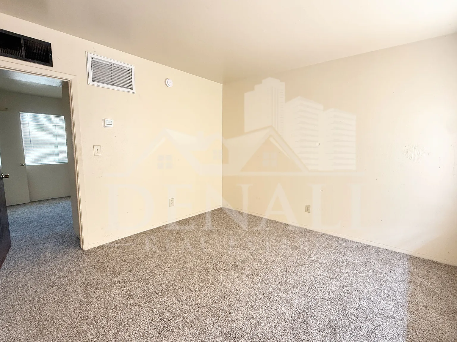 1 bed, 1.0 bath, 515 sqft, $895 — Photo 2
