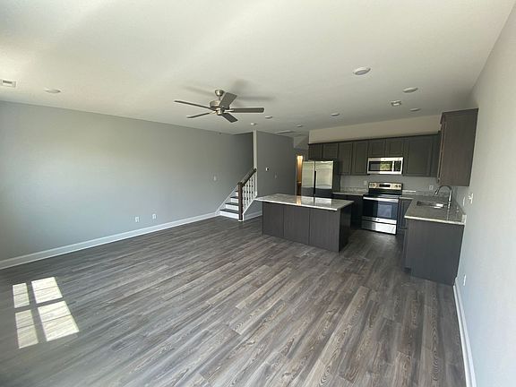 4th image of 4831 Moon Lake Ln #Sm5