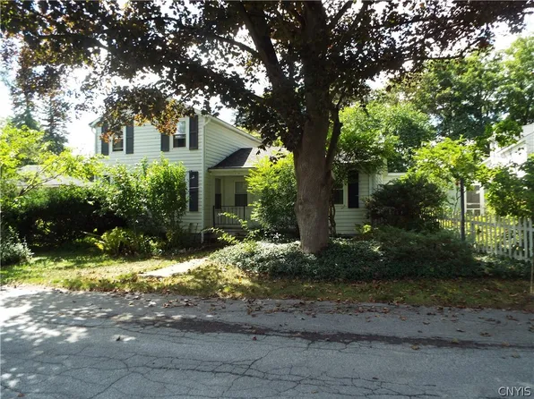 217 Yates Pl, Chittenango, NY 13037