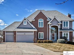 4016 N 152nd Cir, Omaha, NE 68116