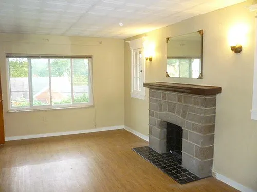 224 Magnolia St Photo 1
