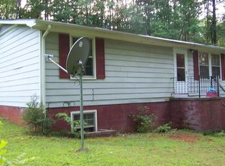 231 Fort Mitchell Rd, Chase City, VA 23924