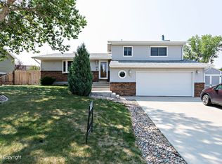 504 Fairway Dr, Gillette, WY 82718