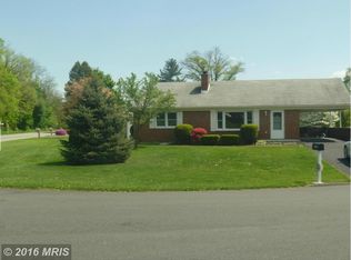 11009 Larch Ave, Hagerstown, MD 21740