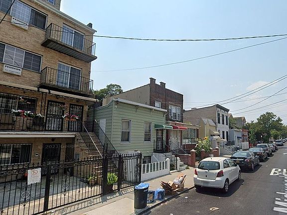 3rd image of 514 Midwood St #2HOUSES