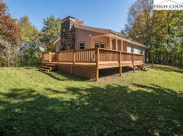 325 Squirrel Hollow Lane, Newland, NC 28657