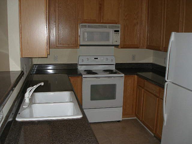 2nd image of 4606 Asterwood Dr