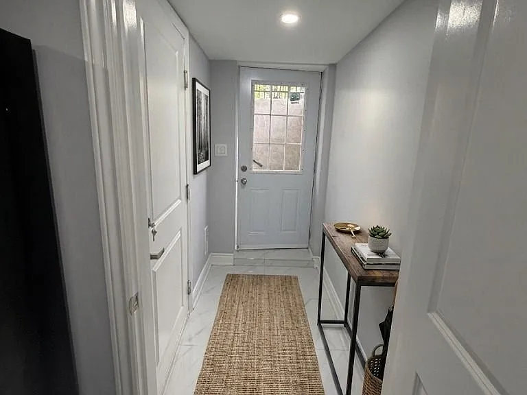 30 Woodward Ave — Photo 2