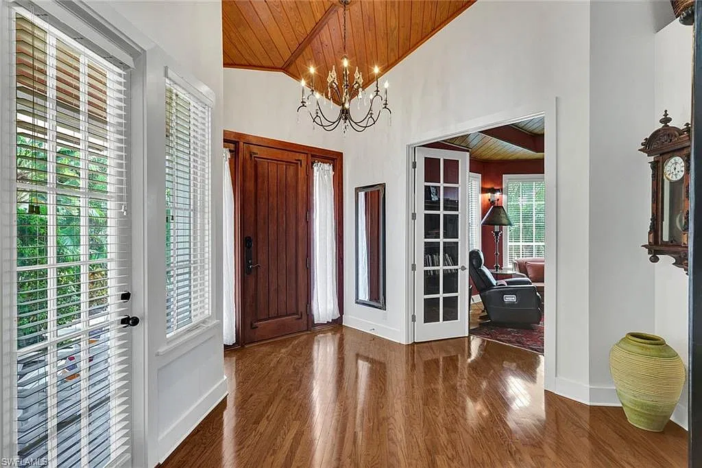 3 bed, 4.0 bath, 3065 sqft, $34,000 — Photo 3