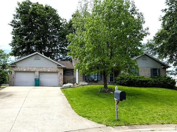 227 Robin Ct, Bourbon, MO 65441