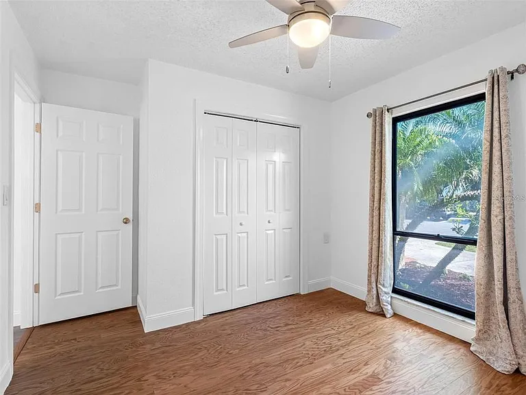 562 Johns Pass Ave — Photo 23