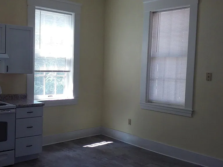 819 Philadelphia St — Photo 3