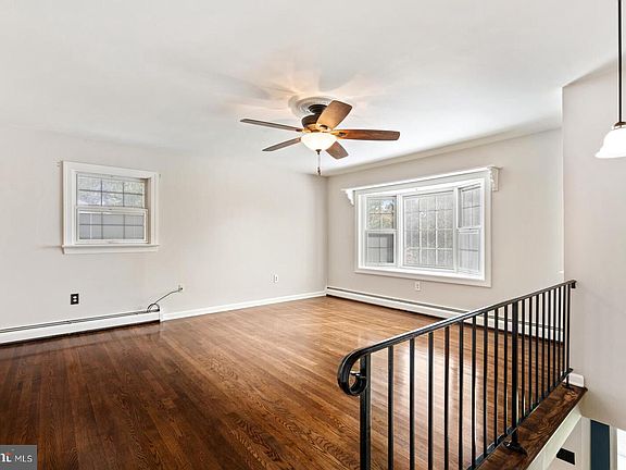 3rd image of 3005 Arbor Ct