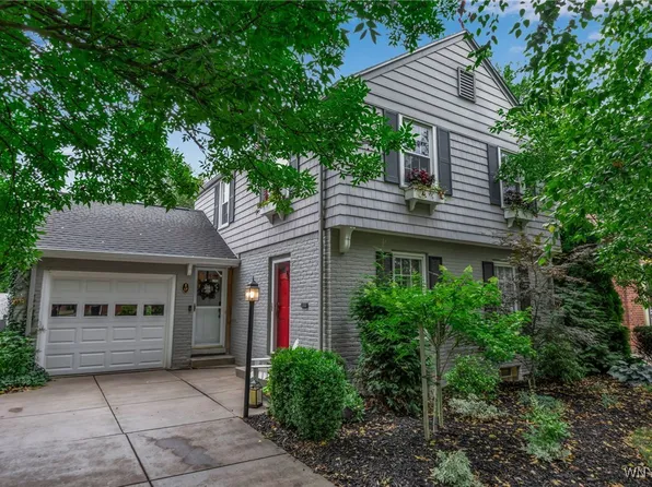 17 Danbury Ln, Buffalo, NY 14217