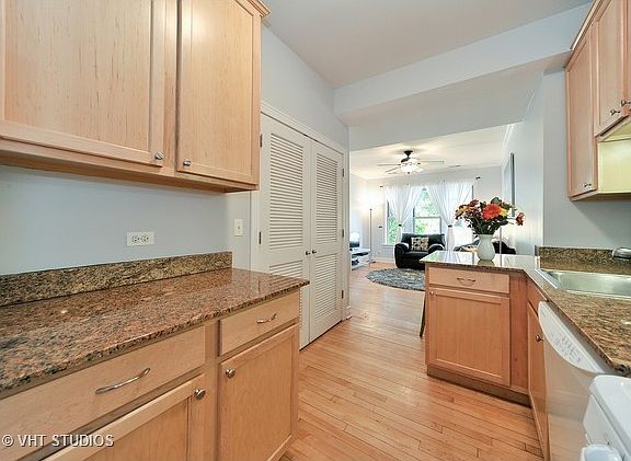 5th image of 2003 W Warner Ave Unit 1