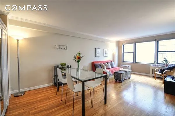 Rented by Compass | media 7