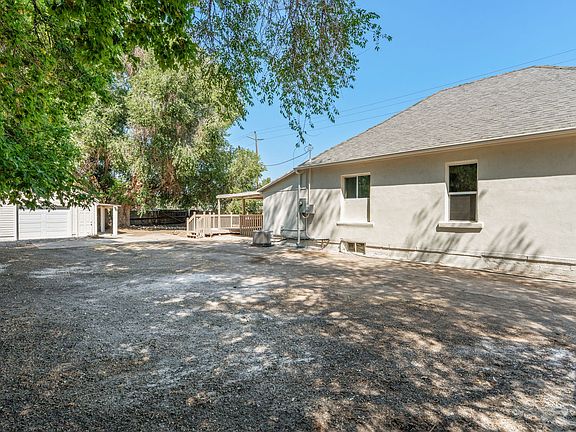 3rd image of 3207 Pingree Ave