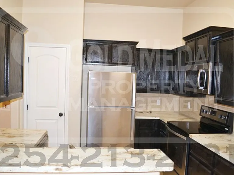 1104 Grace Point Dr — Photo 6