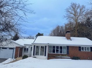 910 4th St, New Cumberland, PA 17070