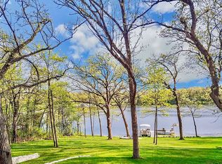 26668 N Countryside Lake Dr, Mundelein, IL