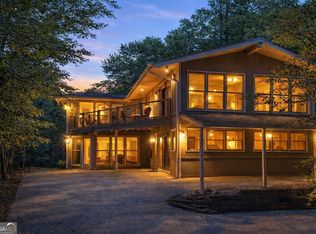 206 White Antelope St, Waleska, GA 30183