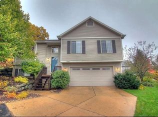 5205 Ridge Oak Dr, Madison, WI 53704